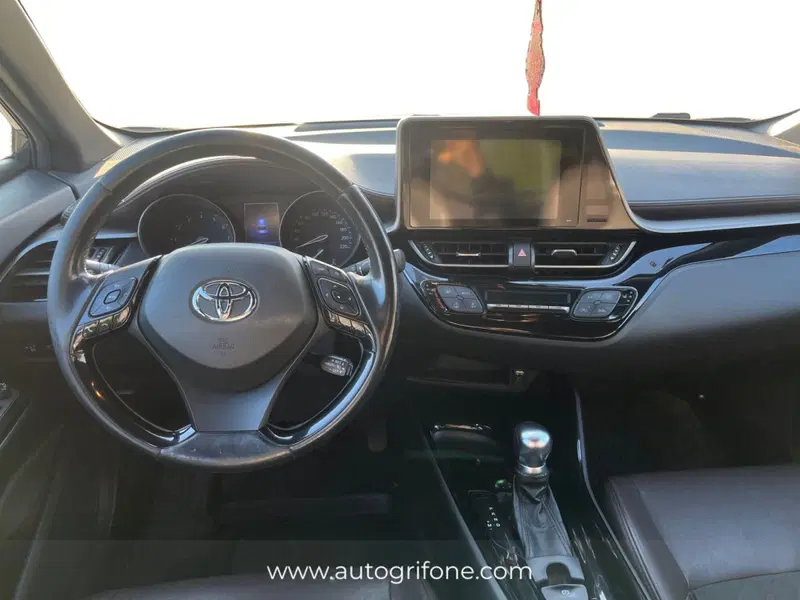 Toyota Toyota C-HR usata a Modena (10)