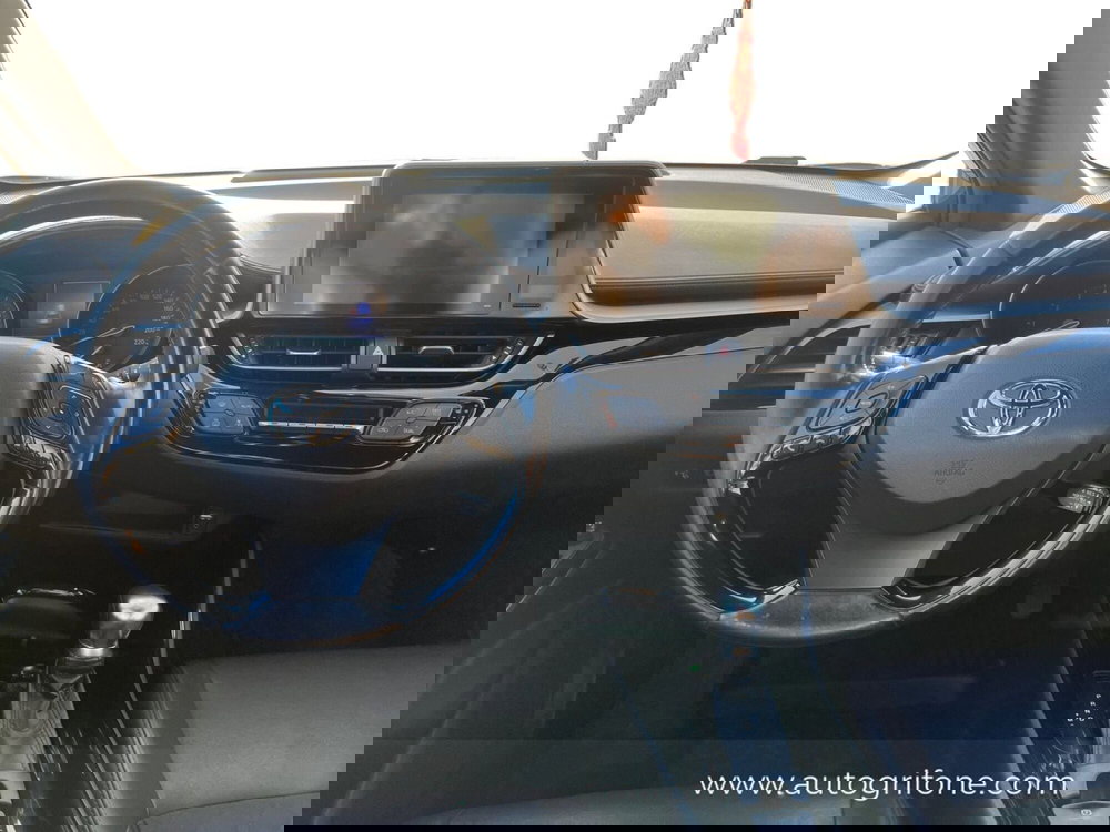 Toyota Toyota C-HR usata a Modena (10)