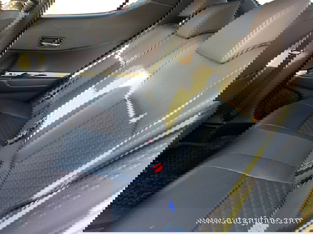 Toyota Toyota C-HR usata a Modena (13)