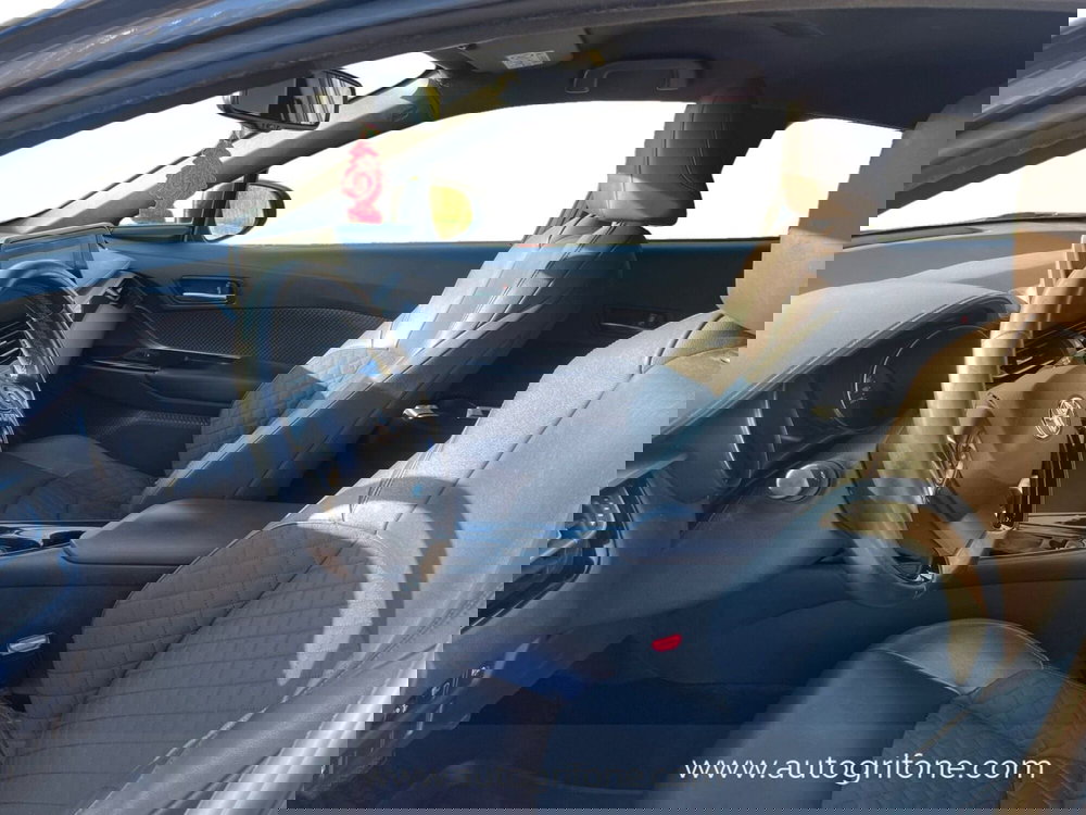 Toyota Toyota C-HR usata a Modena (9)