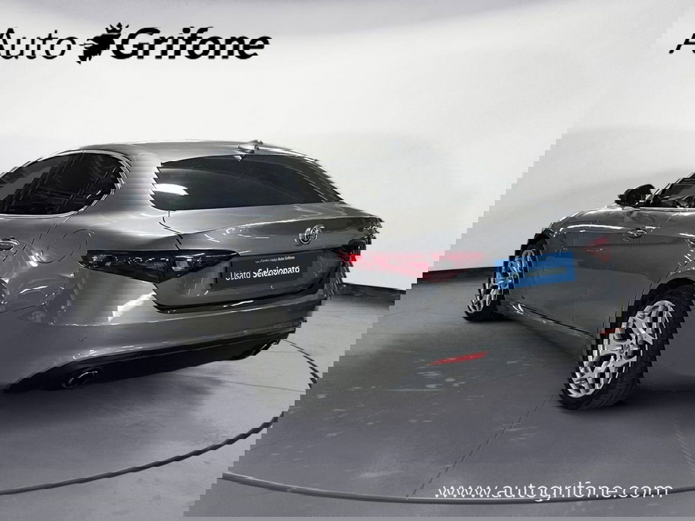 Alfa Romeo Giulia usata a Modena (3)