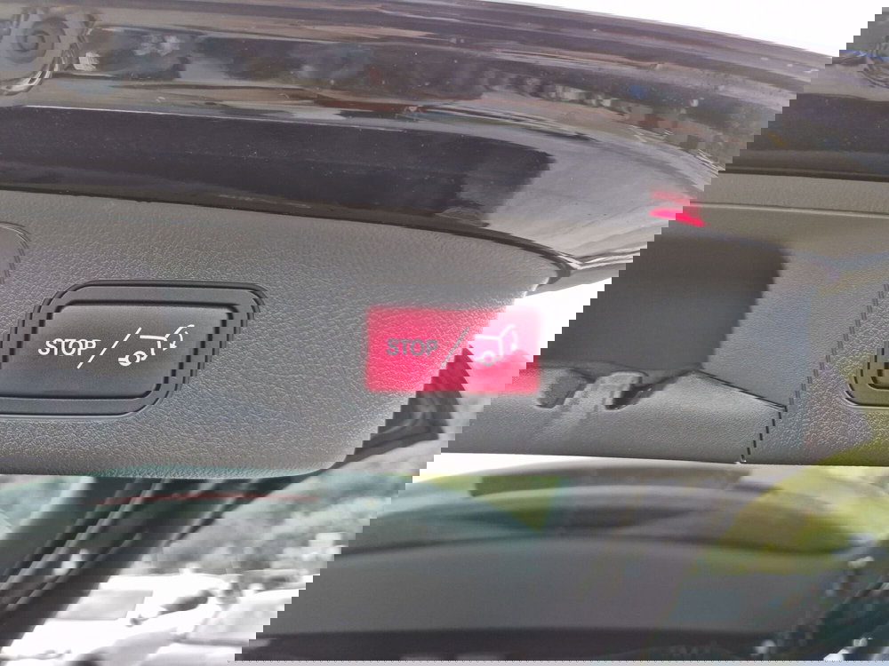 Mercedes-Benz GLA SUV usata  (17)