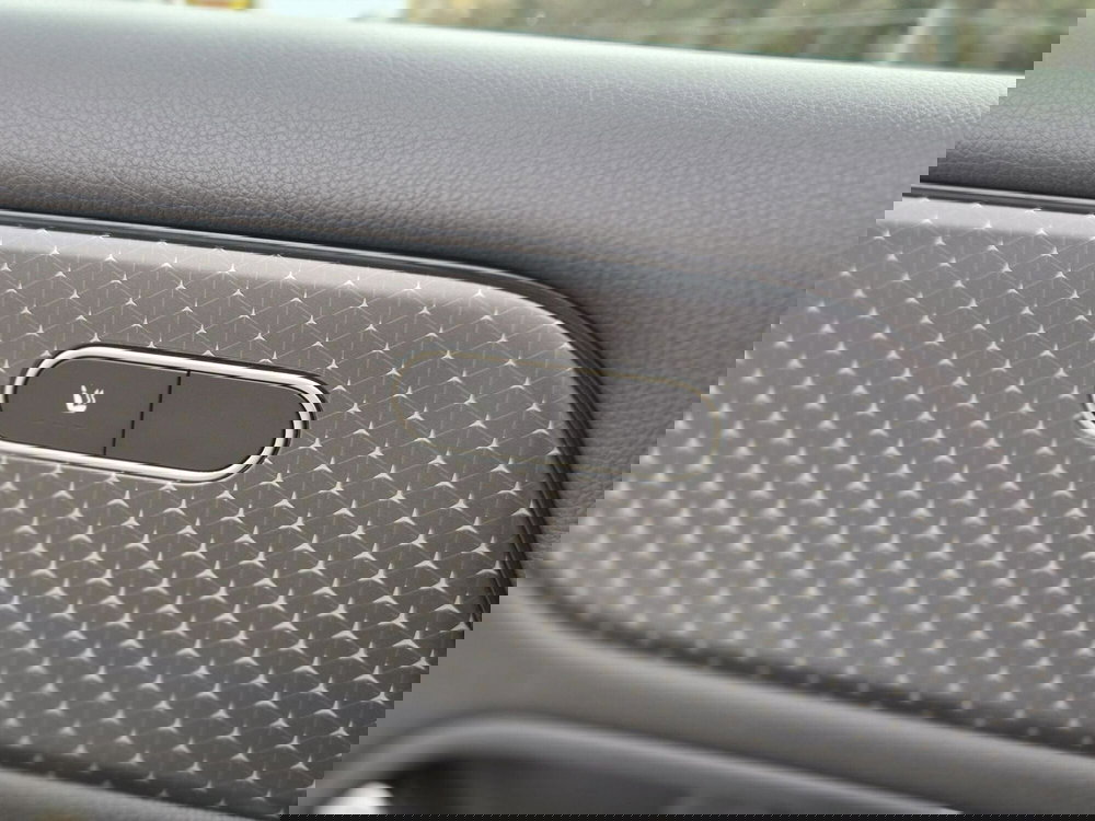 Mercedes-Benz GLA SUV usata  (20)