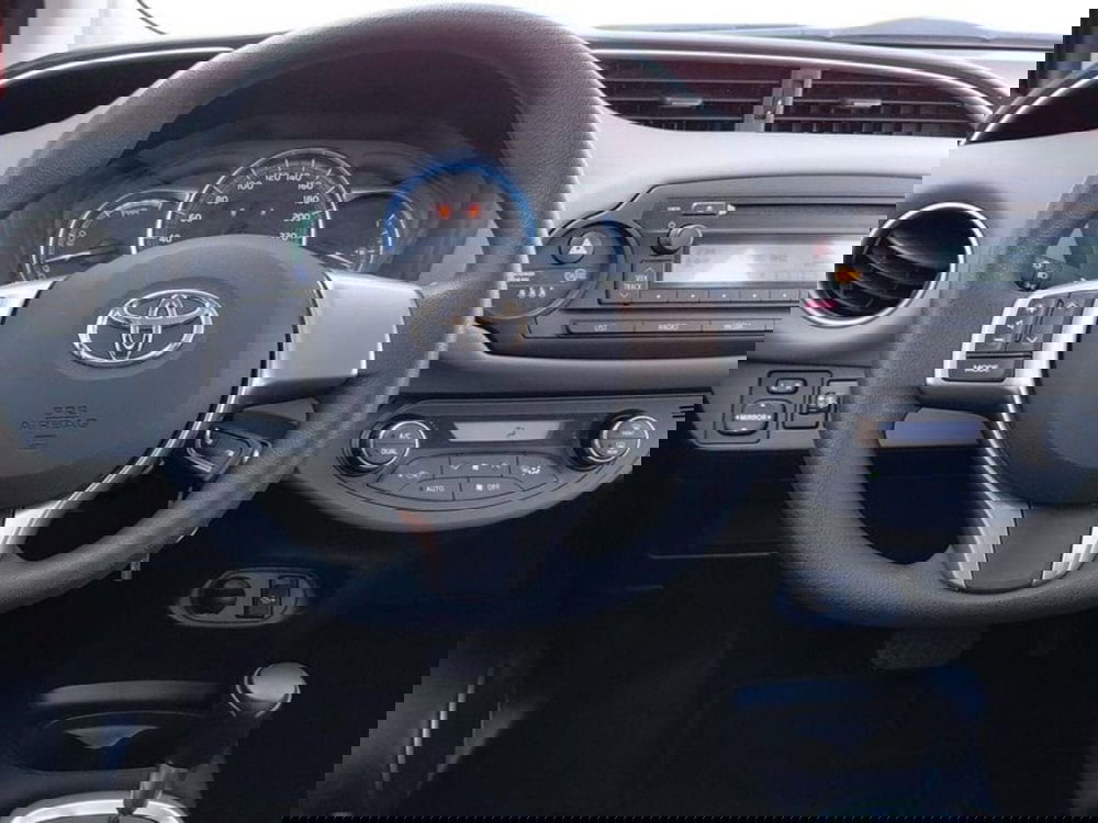 Toyota Yaris usata a Cagliari (12)