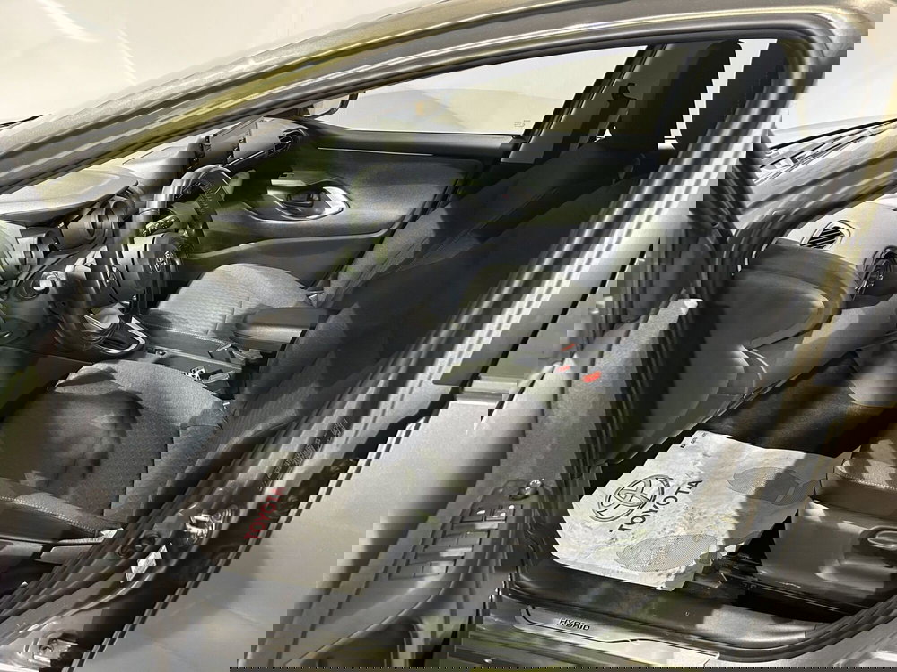 Toyota Yaris usata a Milano (12)