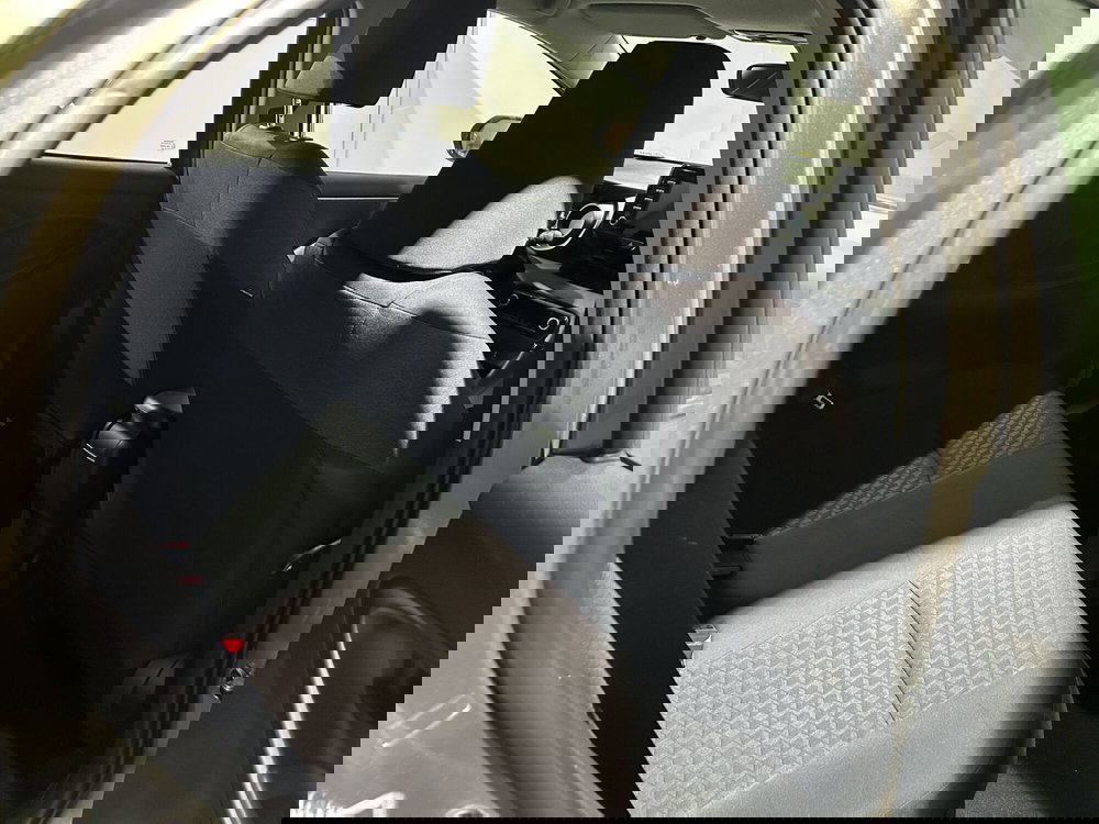 Toyota Yaris usata a Milano (8)