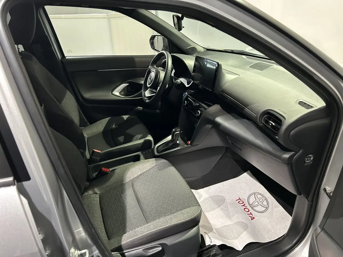 Toyota Yaris Cross usata a Milano (6)