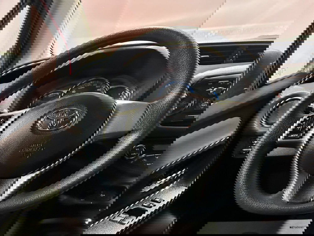 Toyota Yaris usata a Milano (11)