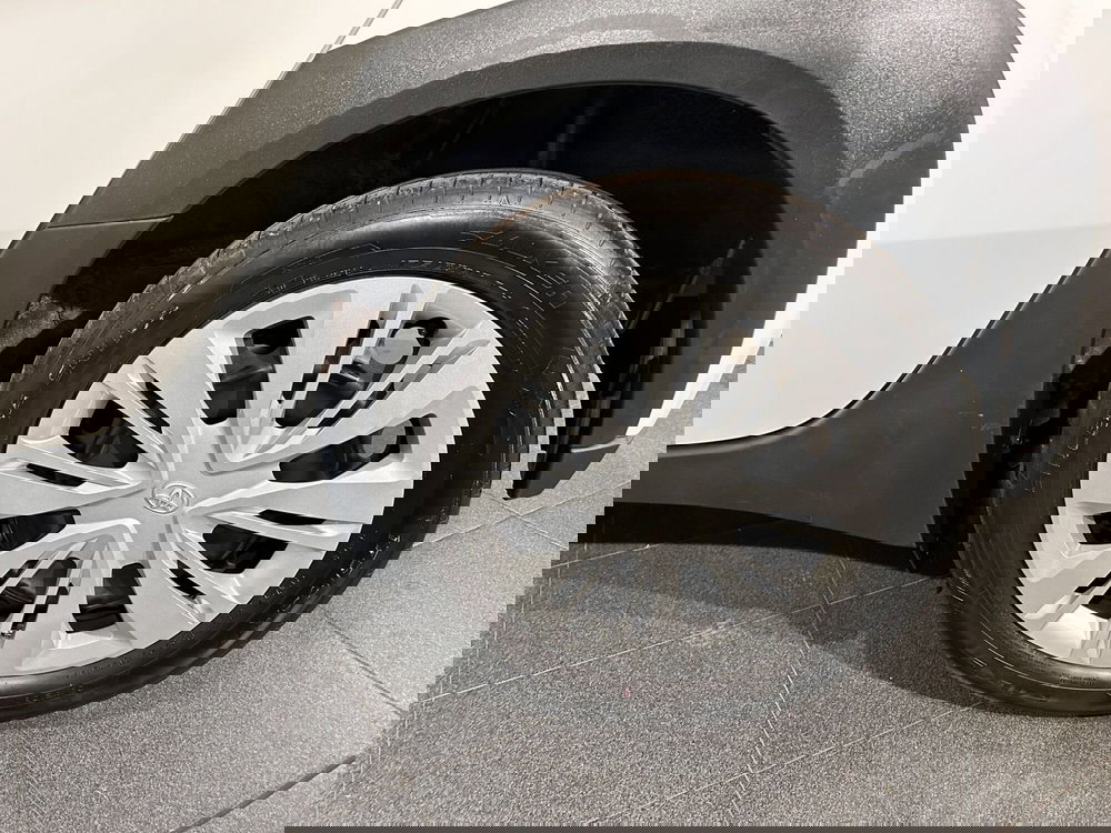 Toyota Aygo X usata a Milano (14)