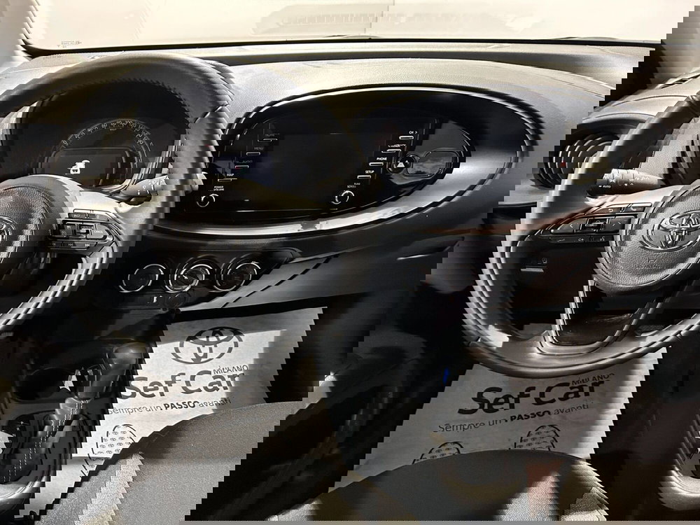 Toyota Aygo X usata a Milano (9)