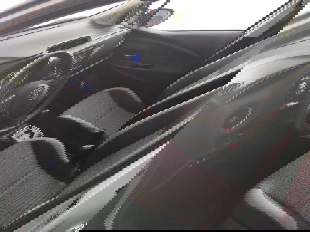 Toyota Yaris usata a Milano (13)
