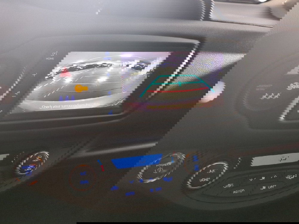 Toyota Yaris usata a Milano (17)