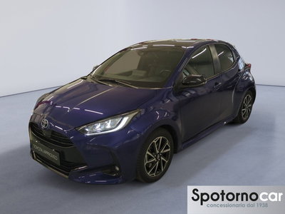 Toyota Yaris 1.5 Hybrid 5 porte Lounge del 2022 usata a Milano