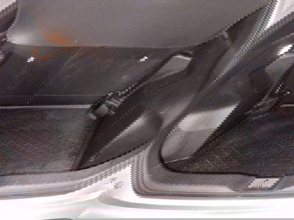 Toyota Yaris Cross usata a Milano (11)