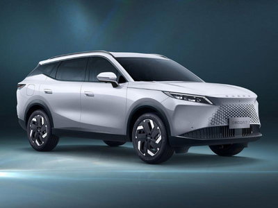 Omoda Omoda 7 SHS-P 1.5 tgdi phev Premium nuova a Verdellino