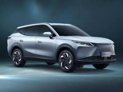 Omoda Omoda 7 SHS-P 1.5 tgdi phev Premium nuova a Verdellino