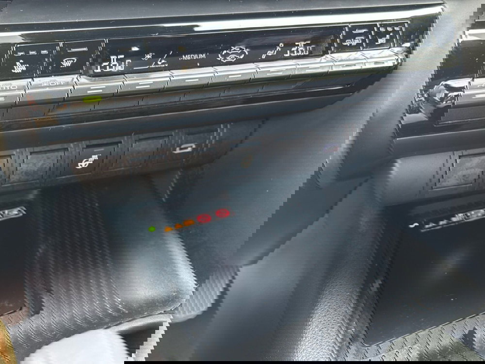 Toyota Toyota C-HR usata a Forlì-Cesena (18)