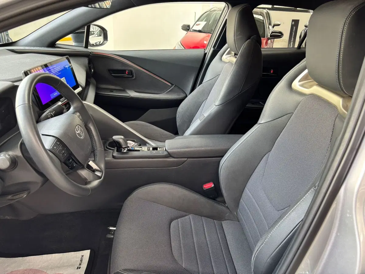Toyota Toyota C-HR usata a Modena (13)