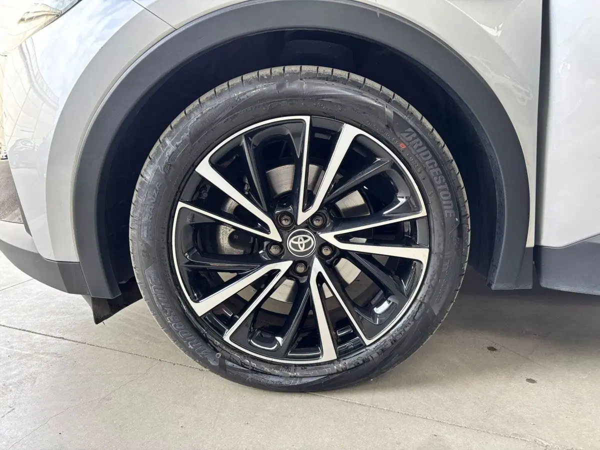 Toyota Toyota C-HR usata a Modena (15)