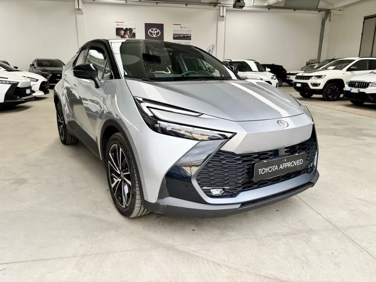 Toyota Toyota C-HR usata a Modena (3)