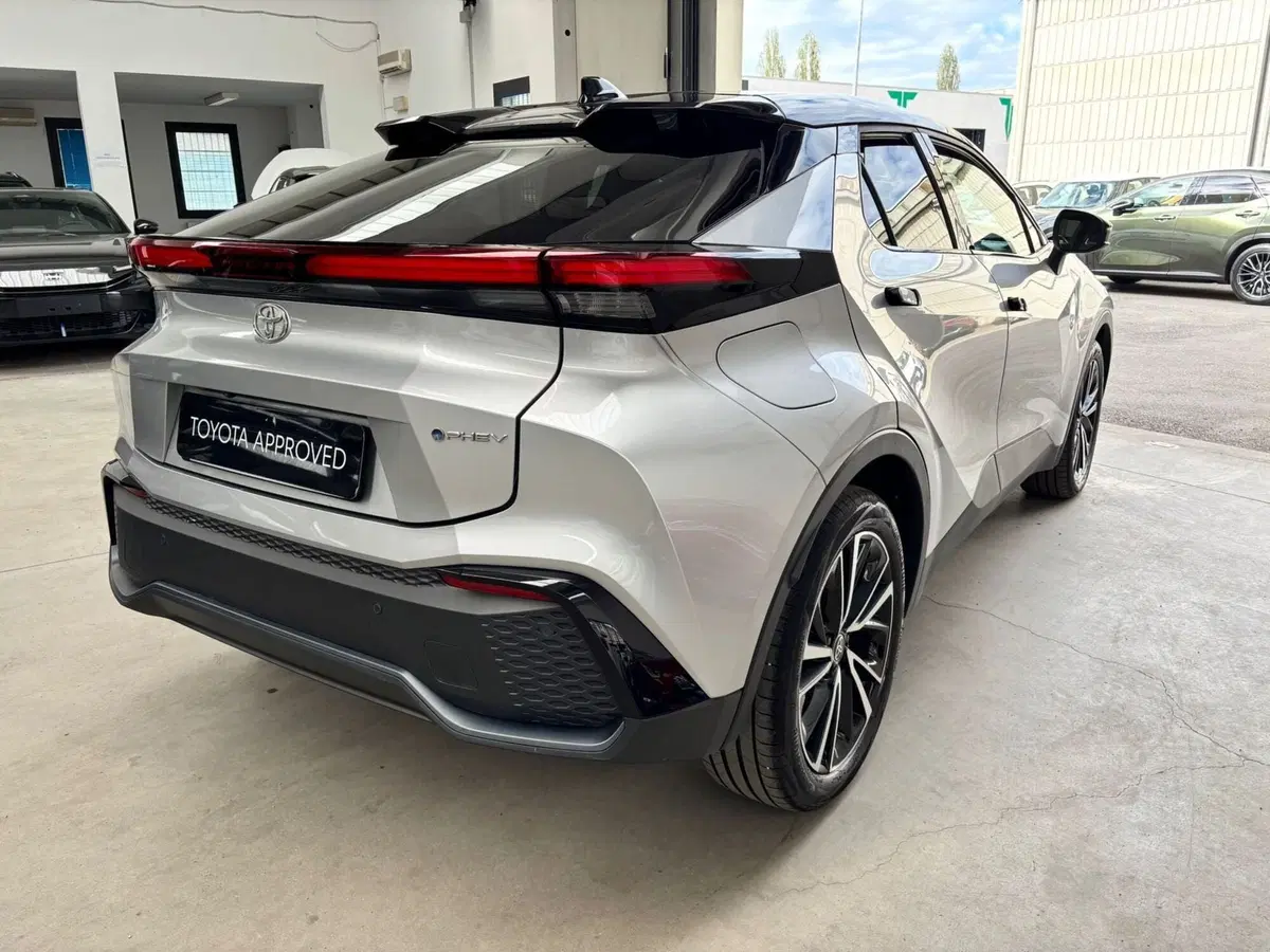 Toyota Toyota C-HR usata a Modena (7)