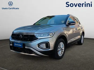 Volkswagen T-Roc 1.5 tsi Life dsg del 2024 usata a Bologna
