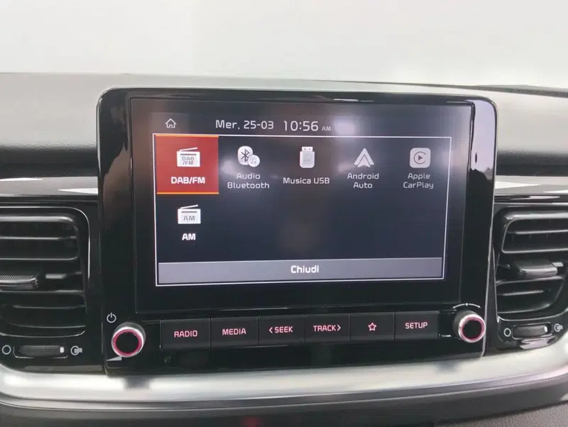 Kia Stonic usata a Como (16)