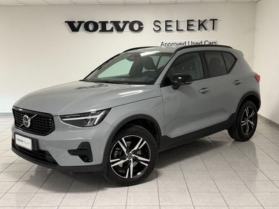 Volvo XC40 B4 AWD automatico Plus Dark del 2024 usata a Lurate Caccivio