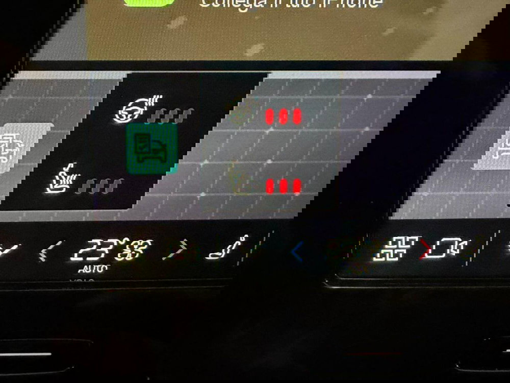 Volvo XC40 usata a Como (13)