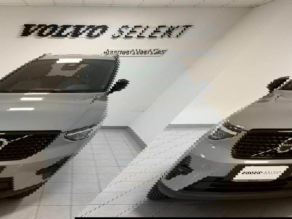 Volvo XC40 usata a Como (3)