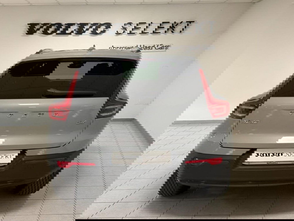 Volvo XC40 usata a Como (4)