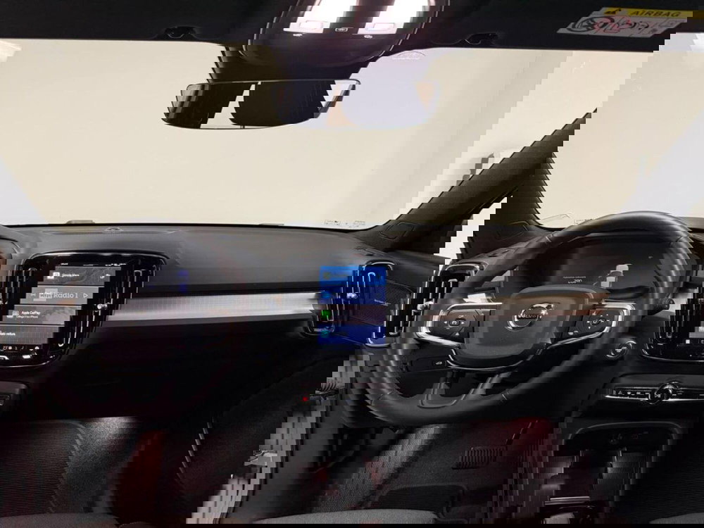 Volvo XC40 usata a Como (8)