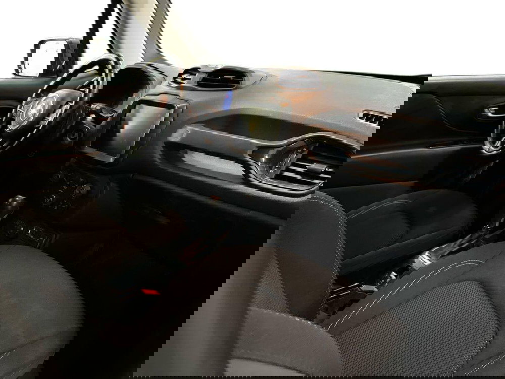 Jeep Renegade usata a Bari (9)