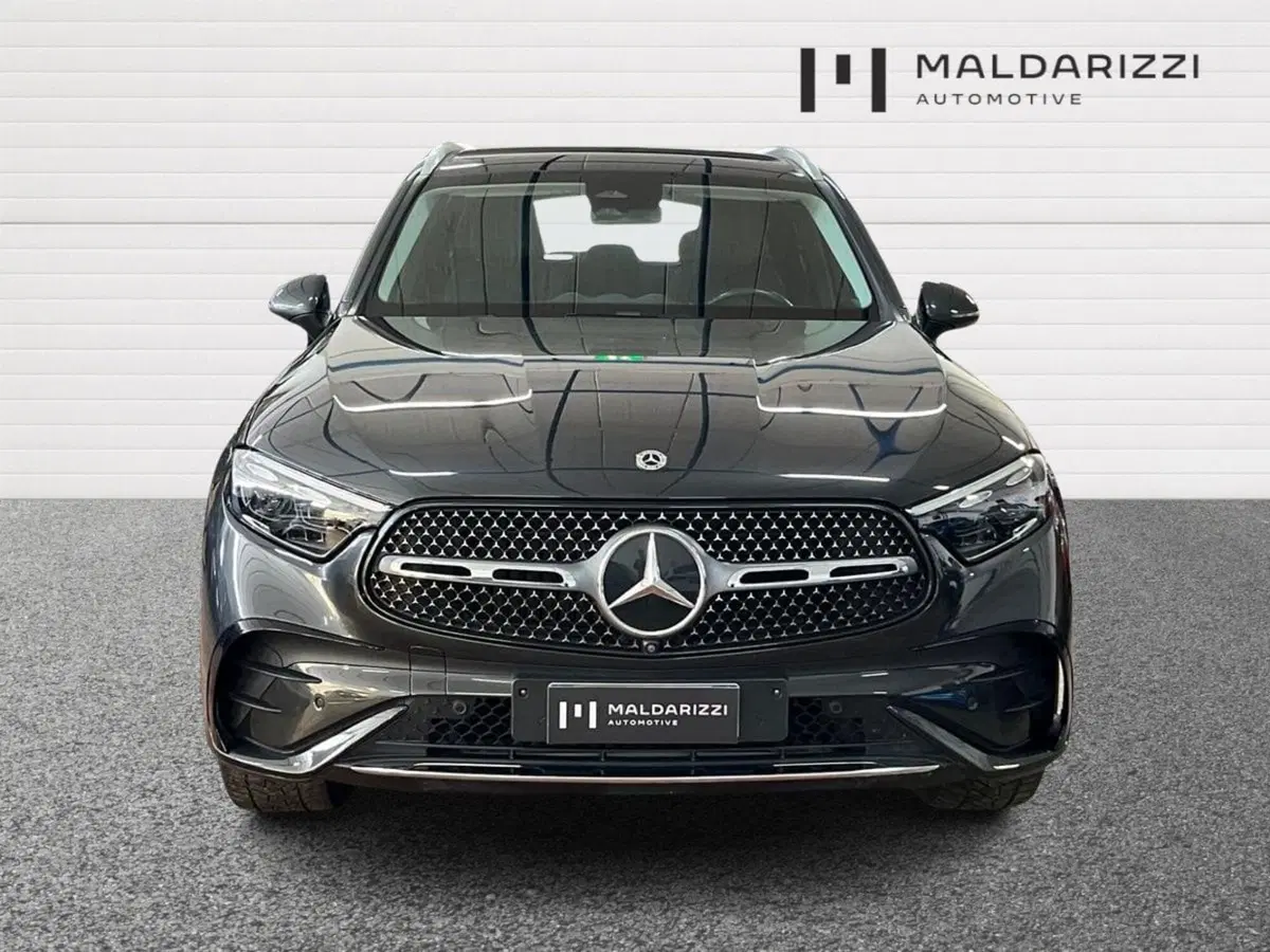 Mercedes-Benz GLC SUV usata a Bari (2)