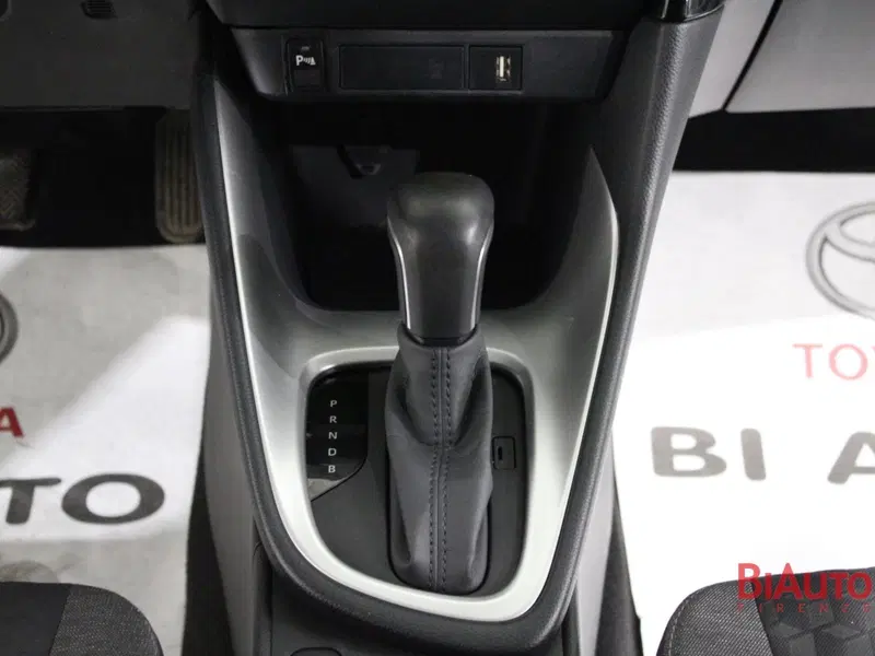 Toyota Yaris usata a Firenze (17)