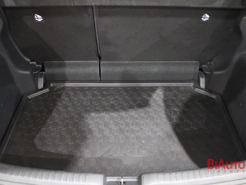 Toyota Yaris usata a Firenze (9)