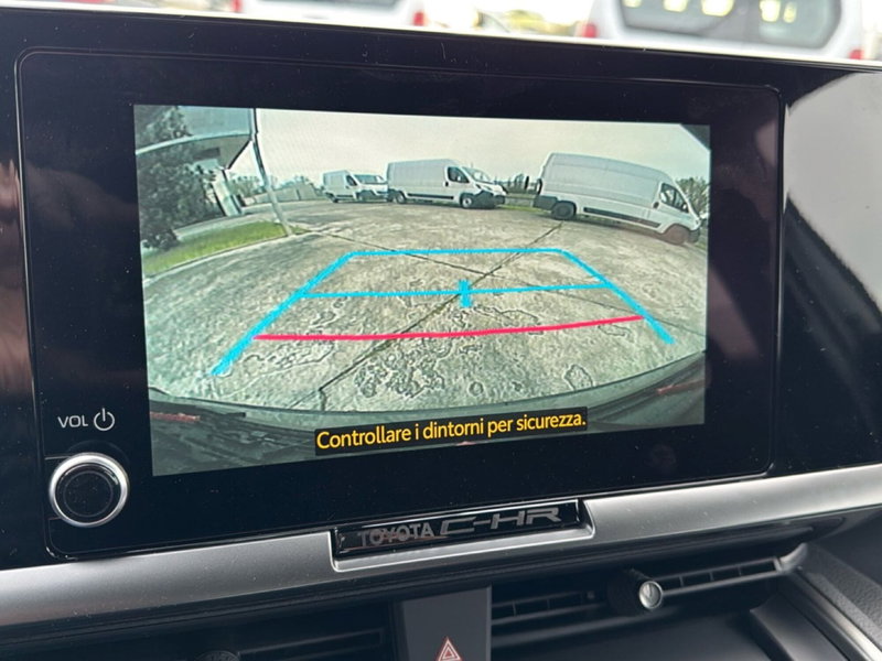 Toyota Toyota C-HR nuova a Ferrara (13)