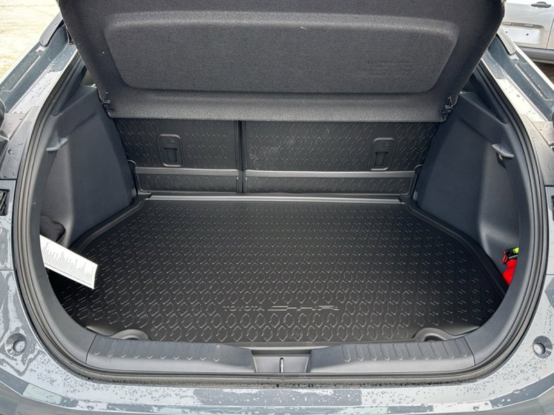 Toyota Toyota C-HR nuova a Ferrara (19)