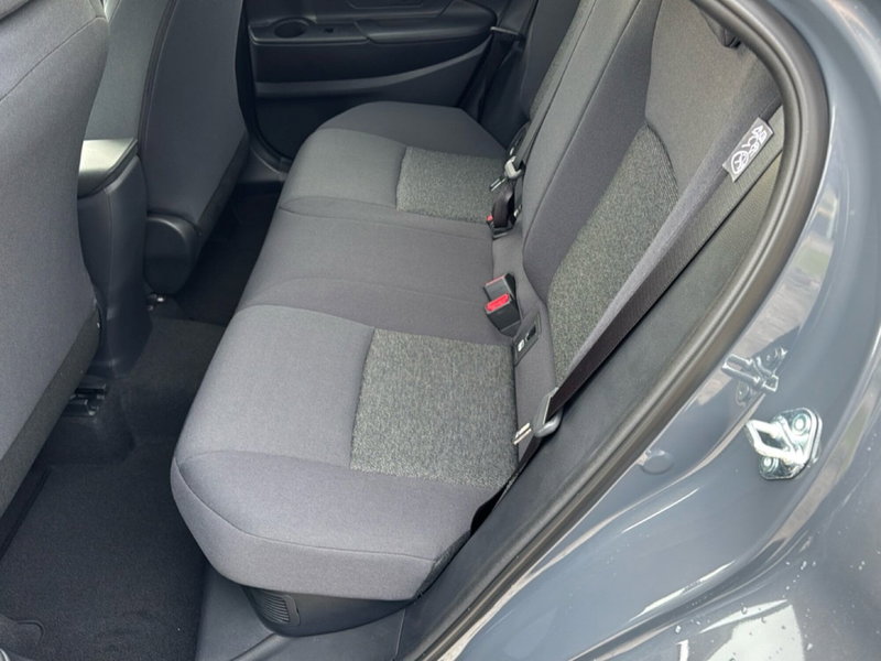 Toyota Toyota C-HR nuova a Ferrara (7)