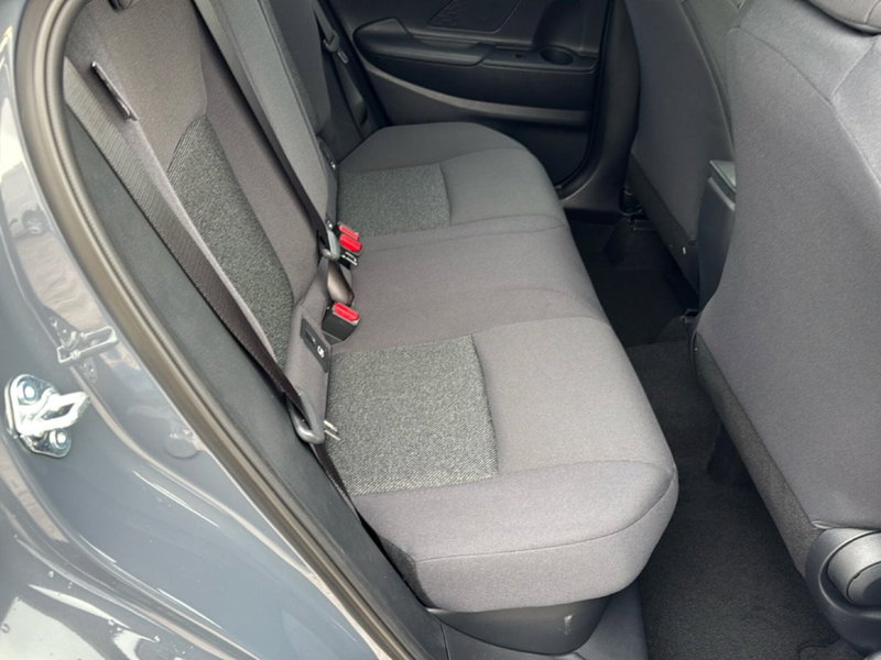 Toyota Toyota C-HR nuova a Ferrara (8)