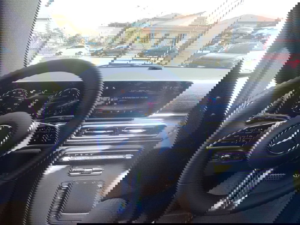 Mercedes-Benz Classe V nuova a Pescara (11)