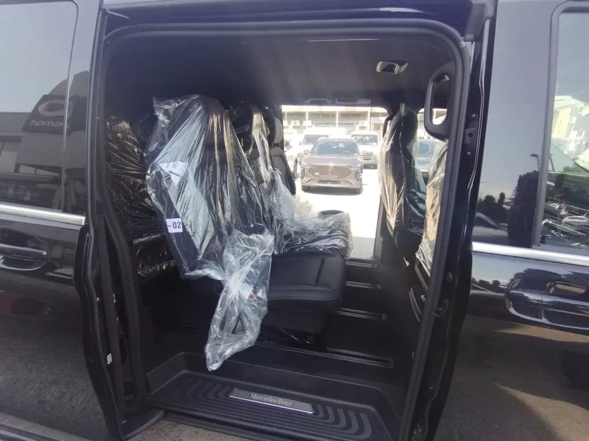 Mercedes-Benz Classe V nuova a Pescara (15)