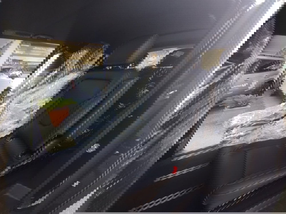 Mercedes-Benz Classe V nuova a Pescara (18)