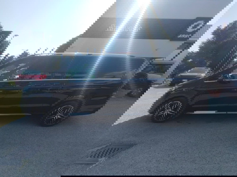 Mercedes-Benz Classe V nuova a Pescara (9)