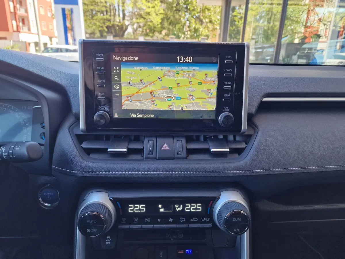 Toyota Rav4 usata a Milano (11)
