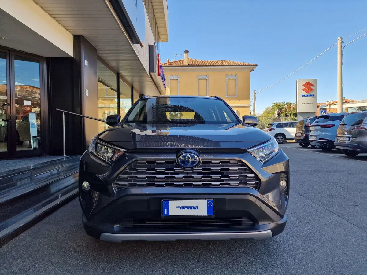 Toyota Rav4 usata a Milano (2)