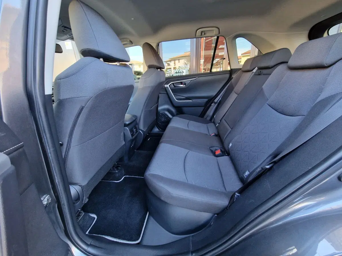 Toyota Rav4 usata a Milano (7)