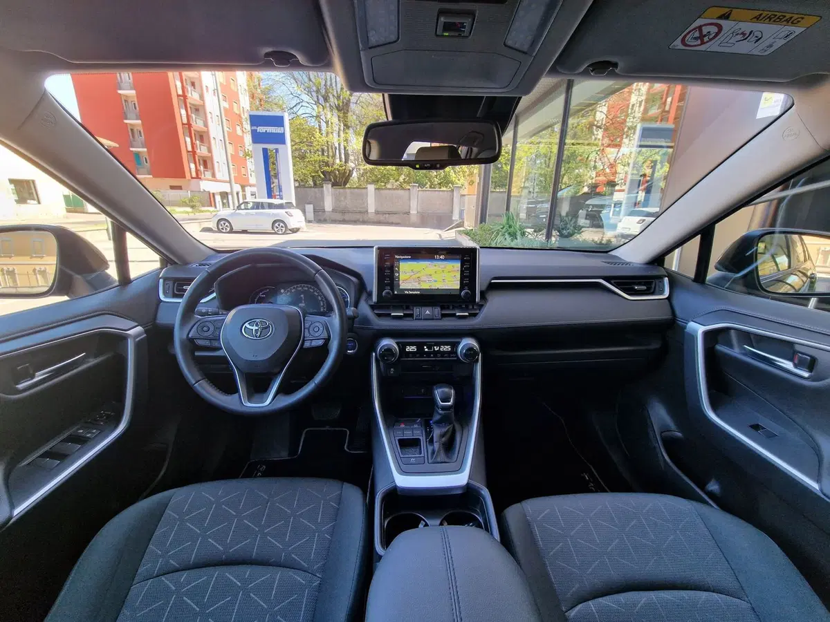 Toyota Rav4 usata a Milano (8)