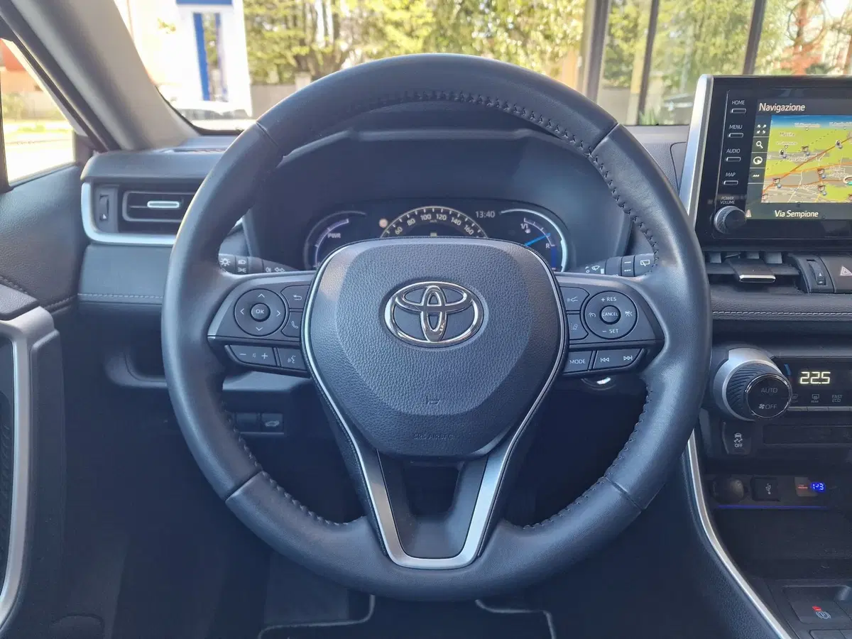 Toyota Rav4 usata a Milano (9)