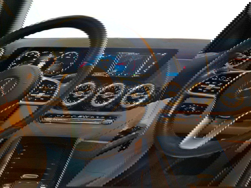 Mercedes-Benz GLA SUV usata a Ancona (11)